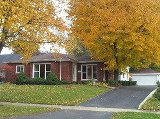 151 N Mozart St, Palatine, IL 60067