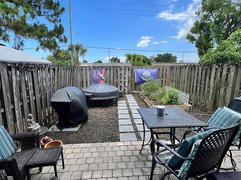 778 Hill Dr #D — Photo 4