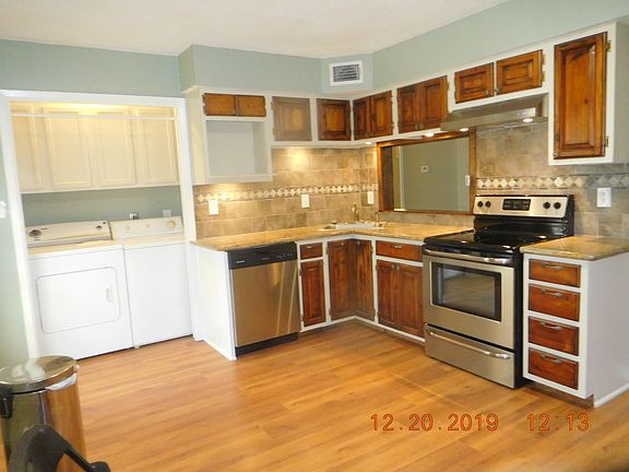 Kitchen with Laundry Closet