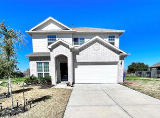 140 Kelly St, Angleton, TX 77515