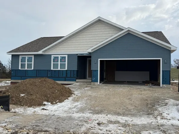 200 Wild Rose Way #89, Stoughton, WI 53589