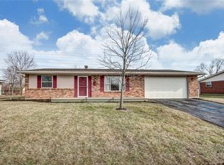 1019 Merrywood Dr, Englewood, OH