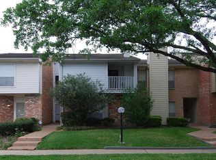 5876 Sugar Hill Dr, Houston, TX 77057