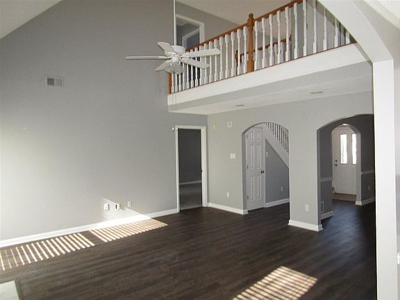 2nd image of 9355 Barrow Dr
