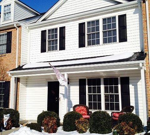 2nd image of 728 Wyndhurst Dr