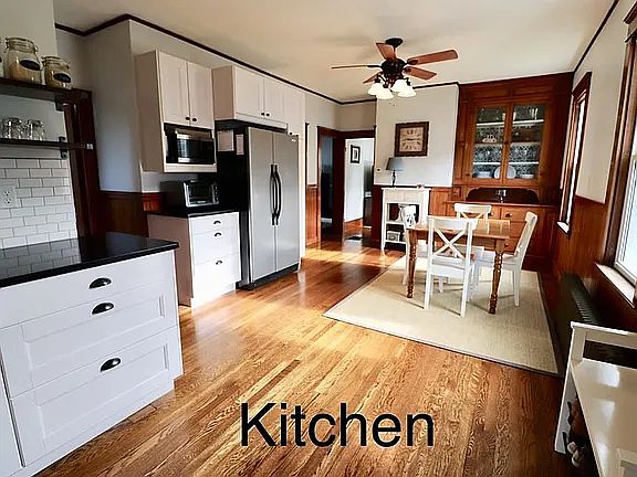 3rd image of 30 Aldrich Rd