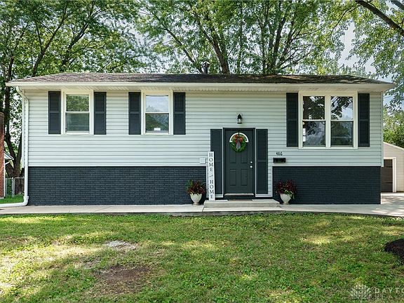 3rd image of 486 Glenapple Dr