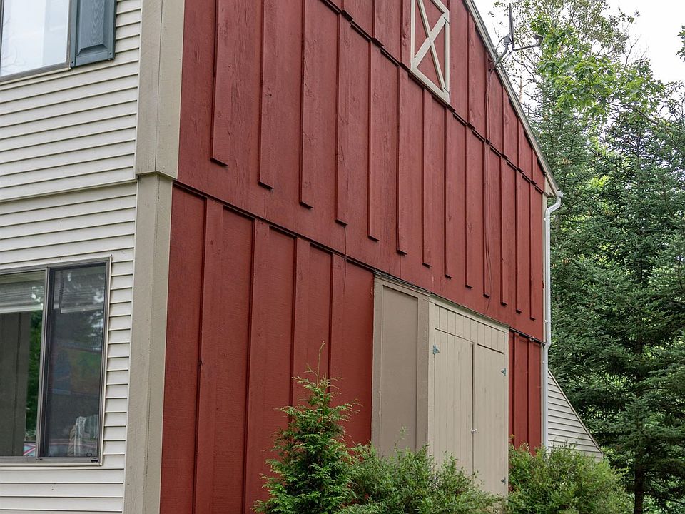 2nd image of 133 Colonial Drive #108