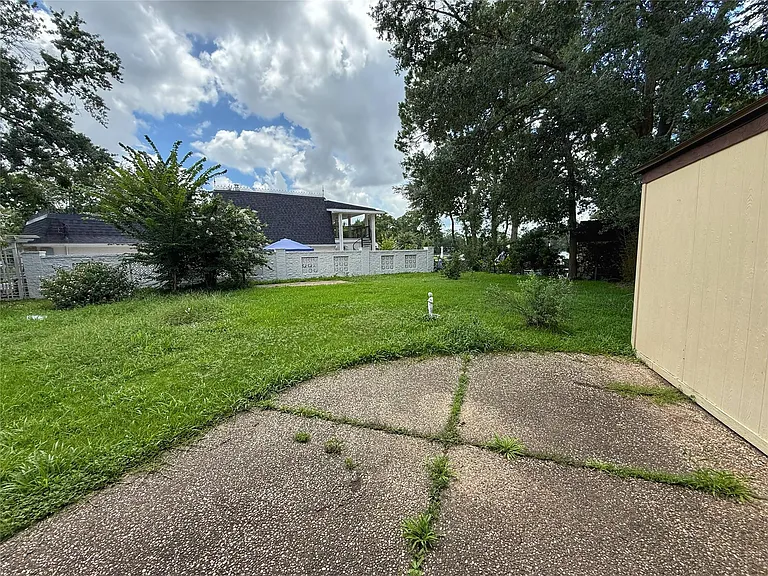 13103 Holston Hills Dr — Photo 33