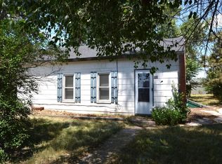 900 E 8th St, Cheyenne, WY 82007