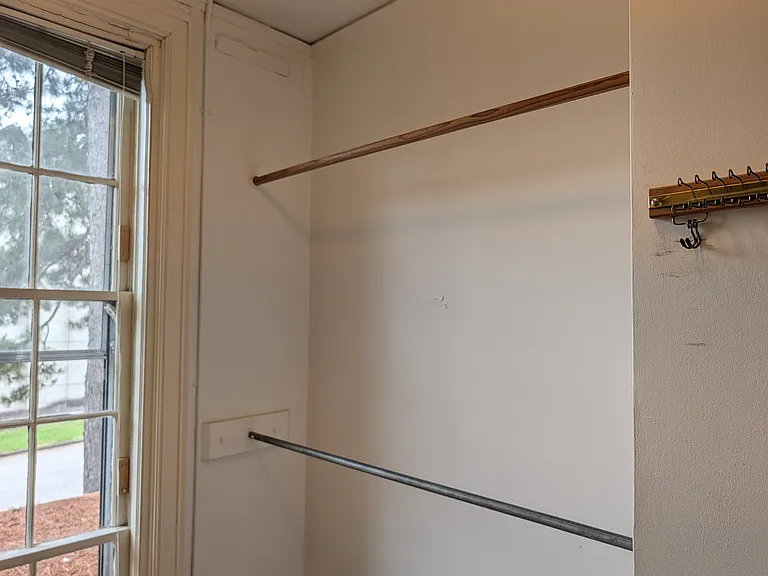 1007 Wildwood Ave — Photo 10