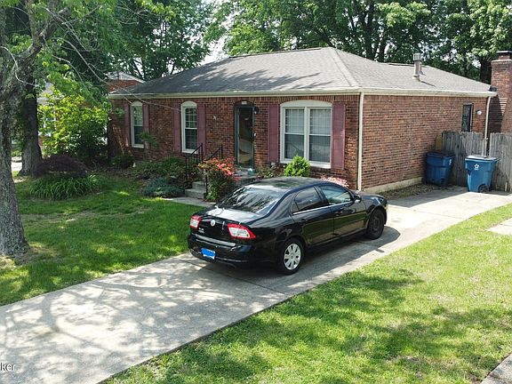 4th image of 5100 Sprucewood Dr