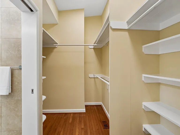 3303 Shirley Ln — Photo 25