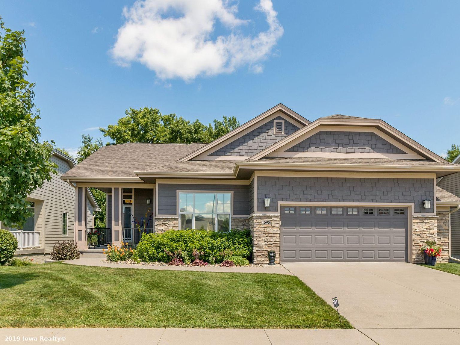 1595 SE Oxford Dr, Waukee, IA 50263 Zillow