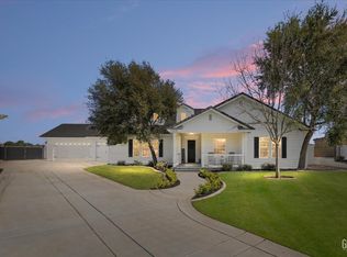17315 Saddle Mountain Dr, Bakersfield, CA 93314