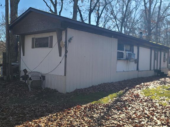 3rd image of 2384 Deannie St