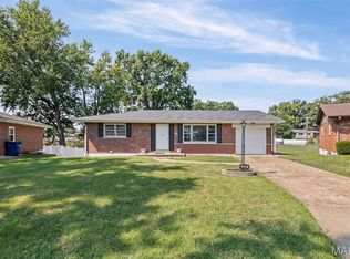 238 Woolwich Ln, Saint Louis, MO