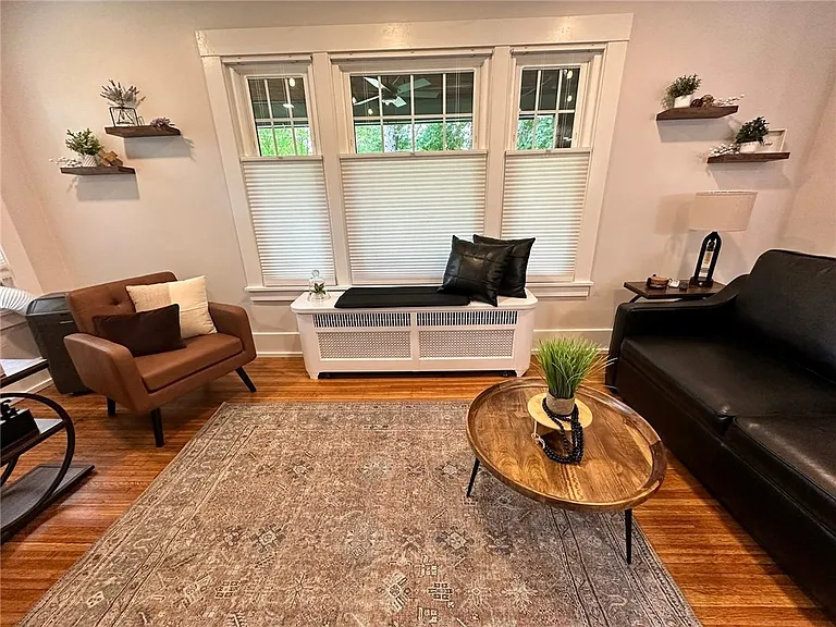 1207 Main St — Photo 10