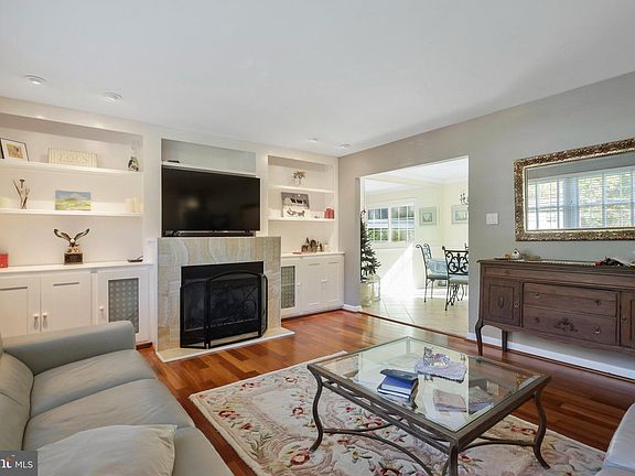 2nd image of 4411 Westfield Dr