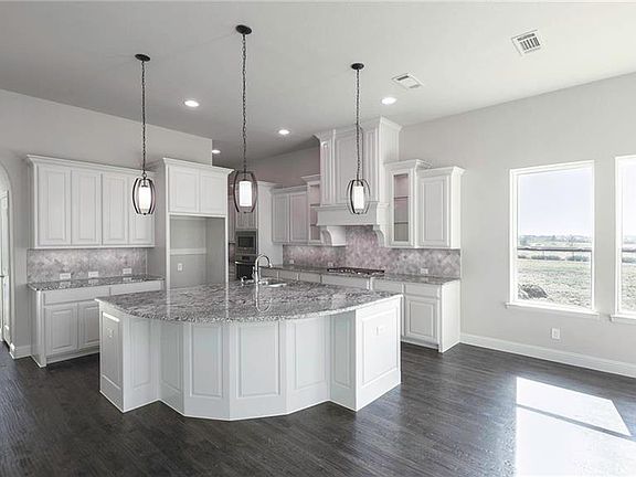 4th image of 7643 Gypsy Shire Ln