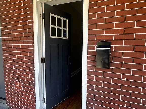 2nd image of 431 Wilson Ave #2