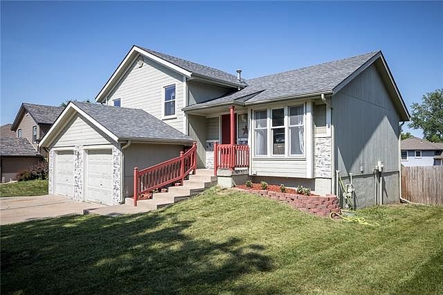 10315 N Baltimore Ave, Kansas City, MO 64155 | Zillow
