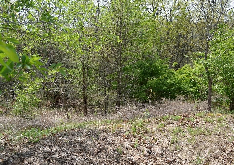 2nd image of 181 N Skyview Ln