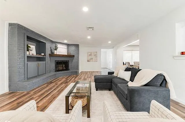 12213 Sylvester Dr — Photo 12