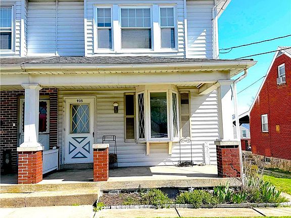 3rd image of 935 Easton Rd