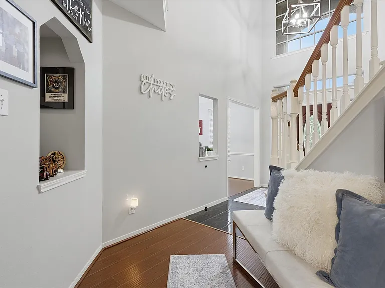 2538 Acadiana Ln — Photo 17
