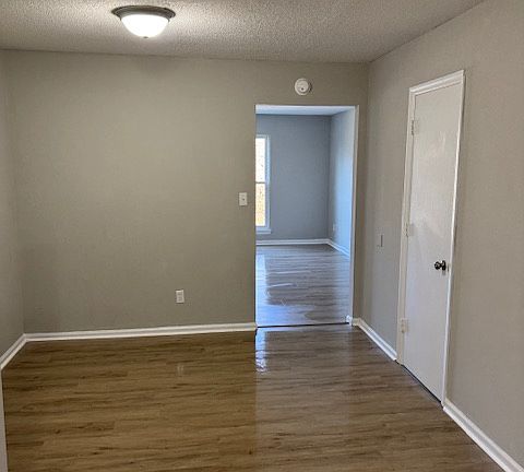 3rd image of 5216 Donlyn Ln #B
