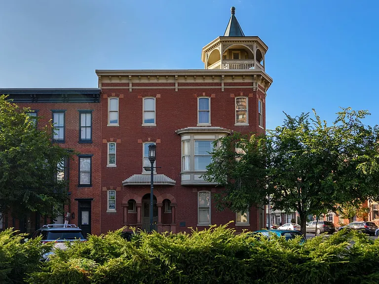 132 State St — Photo 15