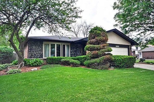 3001 Spring Green Dr photo 1