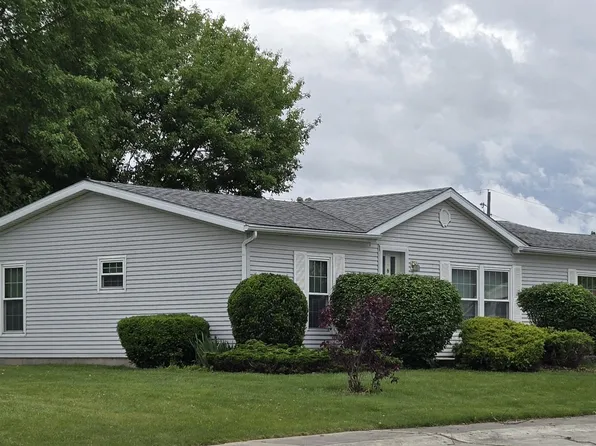 121 Windsor Dr, Saint Marys, OH 45885