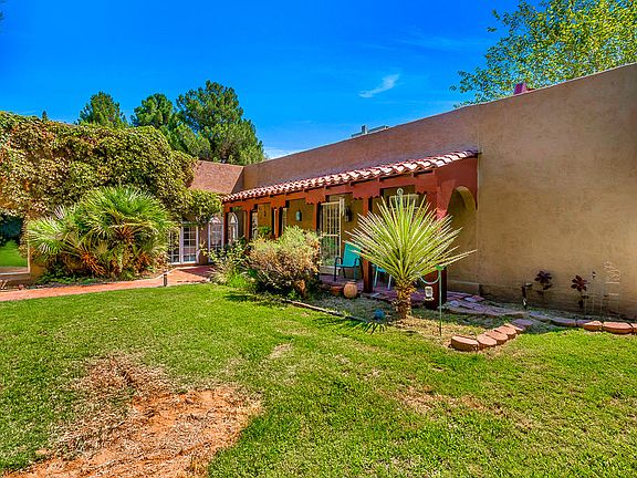 5th image of 5108 Camino De La Vis