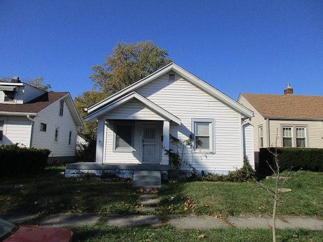 1st image of 1324 N Gladstone Ave