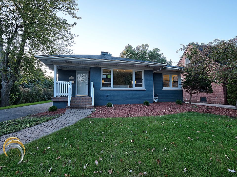 1st image of 436 Leitch Ave