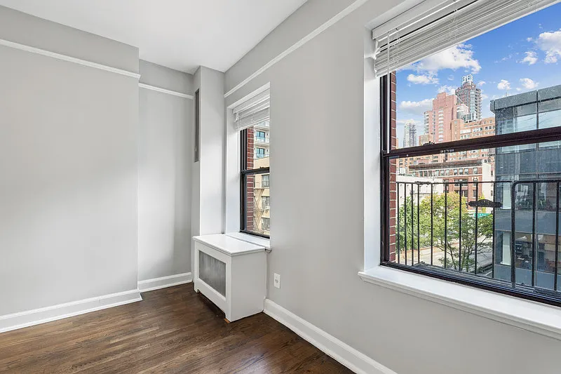 Building Photo - 322 E 61st St #3A