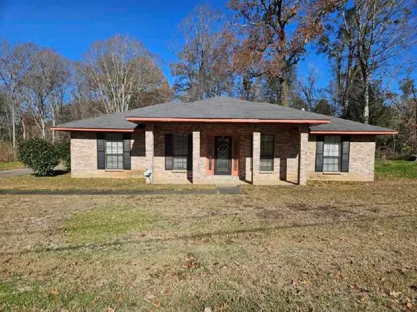 11 Southwood Dr, Natchez, MS 39120