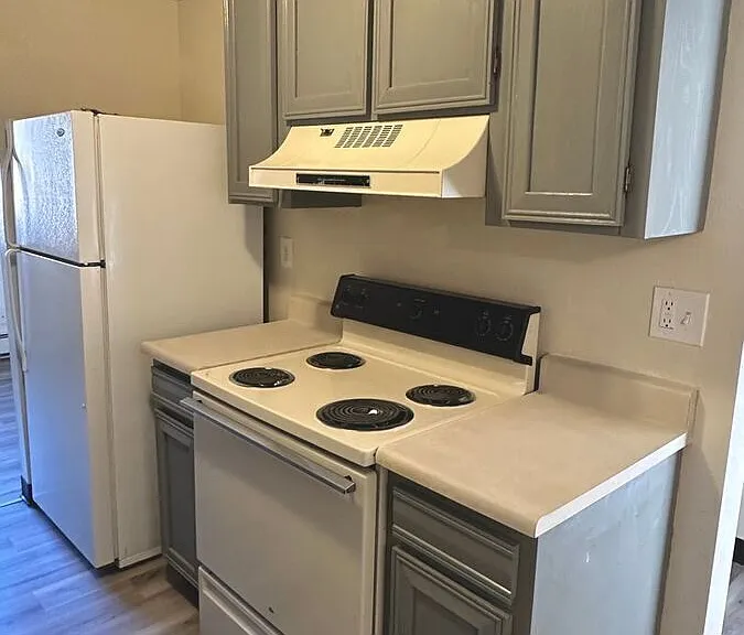 461 El Paso Blvd #F — Photo 6