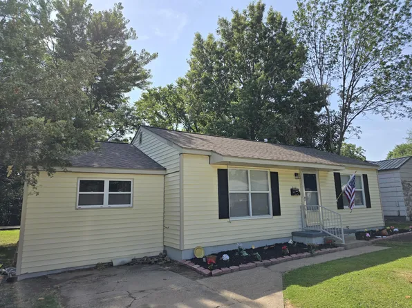 808 D St NW, Miami, OK 74354