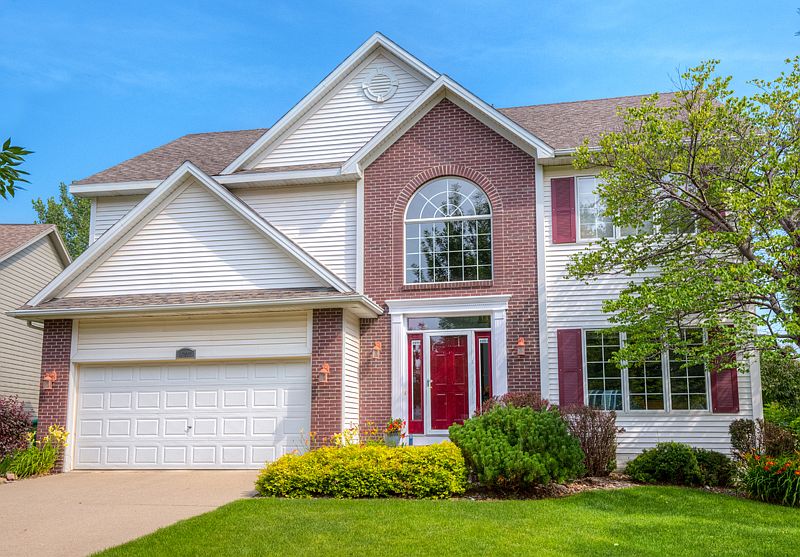 1st image of 9207 Oakridge Pl