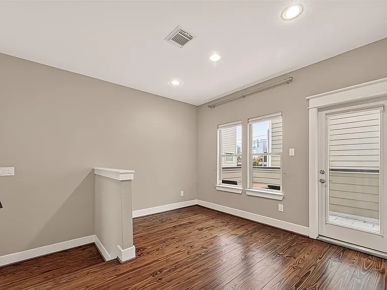 1510 Crockett St #B — Photo 22