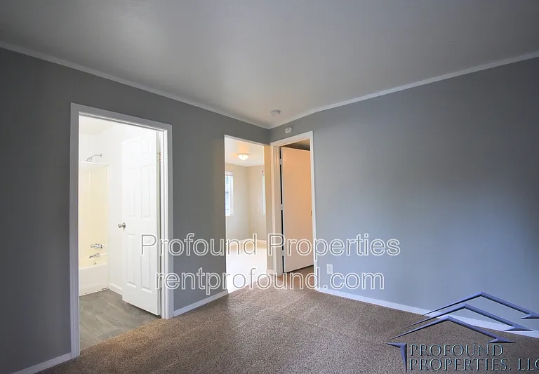 13103 SE Lincoln St — Photo 4