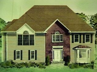 20 Shoreview Ests, Danbury, CT 06810