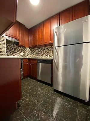 Rented by Bond New York | media 8