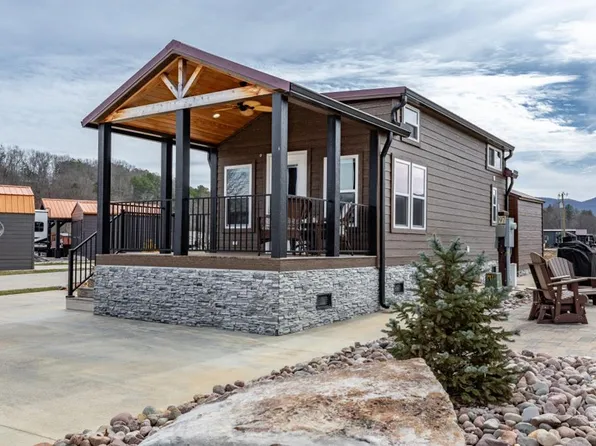 449 Mountain Creek Rd, Blairsville, GA 30512