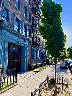 Rented by Zjama Realty Corp | media 28