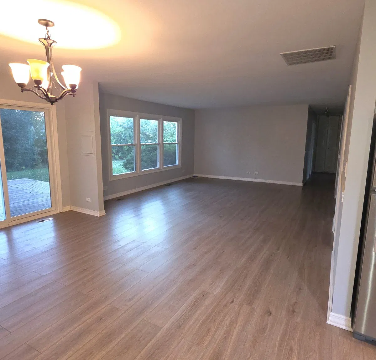 3 bed, 1300 sqft, $3,100 — Photo 4