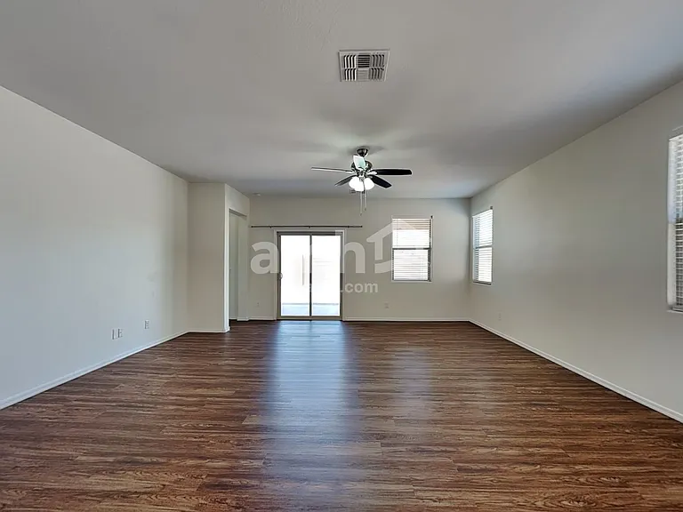 4610 E Fire Opal Ln — Photo 6
